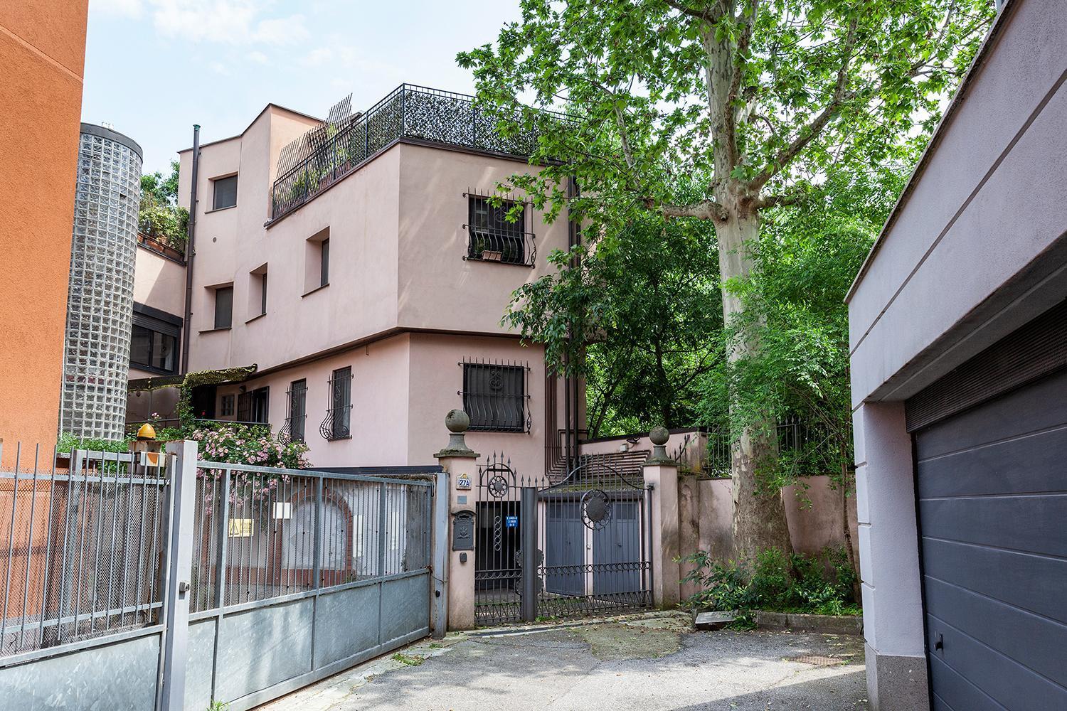 Duplex Luminoso In Zona Residenziale * Milán